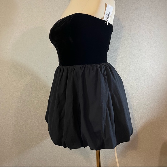 Reformation St. Louis Velvet Dress, Black, size 10 - Picture 9 of 14